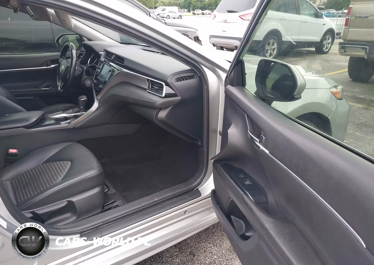 2018 Toyota Camry Se VIN:JTNB11HKXJ3014338 - 5