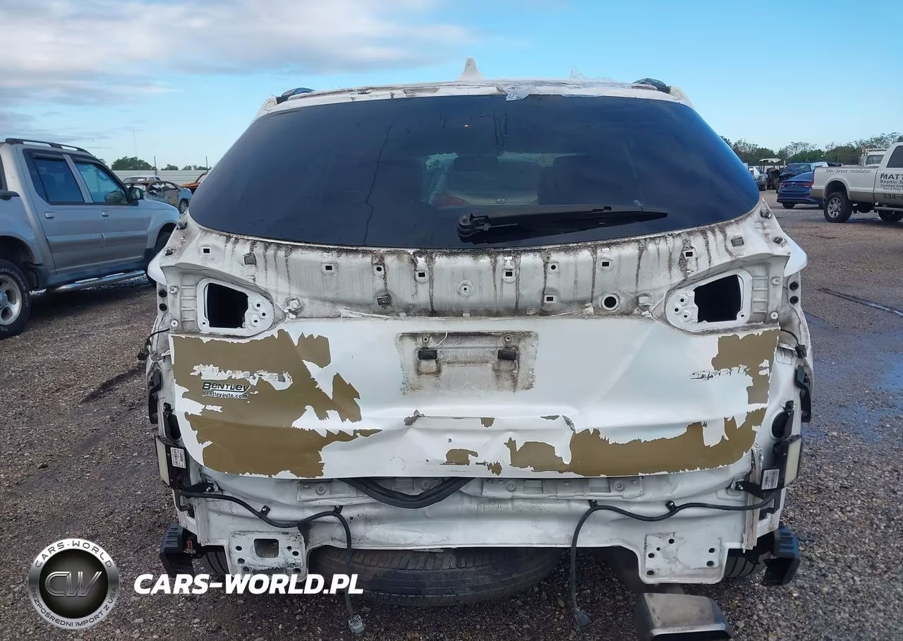 2018 Hyundai Santa Fe Sport 2.4L VIN:5NMZU3LB5JH077877 - 16