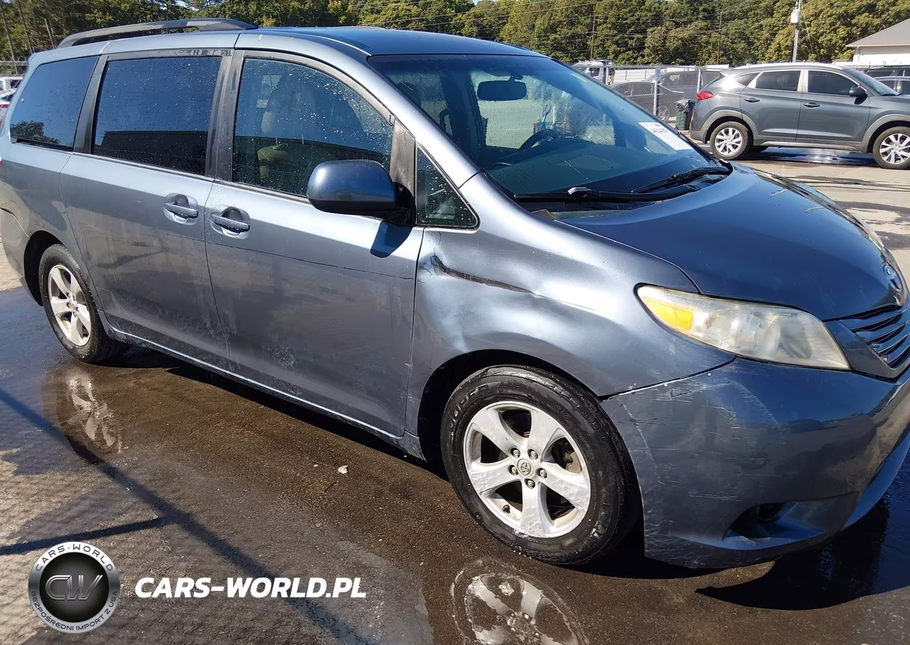2015 Toyota Sienna Le 8 Passenger VIN:5TDKK3DC3FS538903 - 1