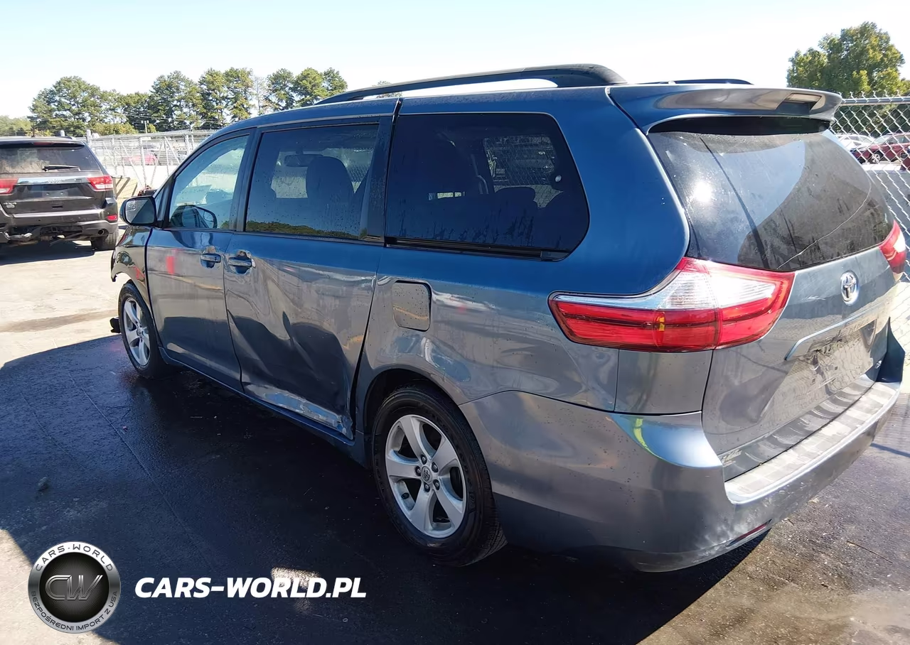 2015 Toyota Sienna Le 8 Passenger VIN:5TDKK3DC3FS538903 - 3