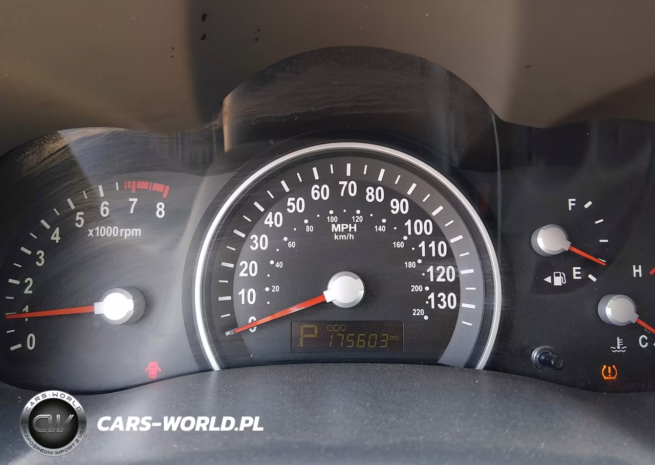 2012 Kia Sedona Lx VIN:KNDMG4C73C6446576 - 7