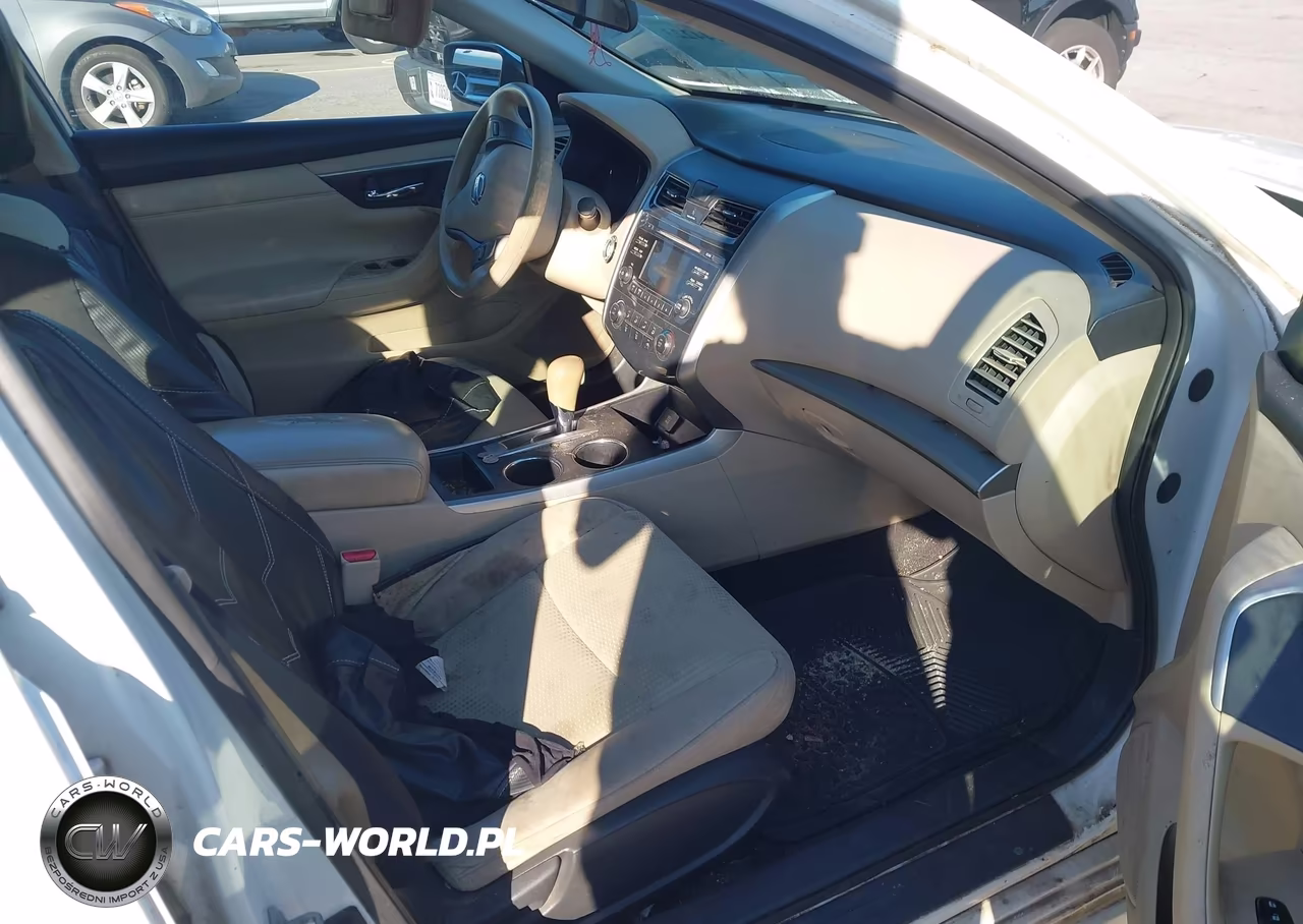 2015 Nissan Altima 2.5 S VIN:1N4AL3AP8FC415928 - 5