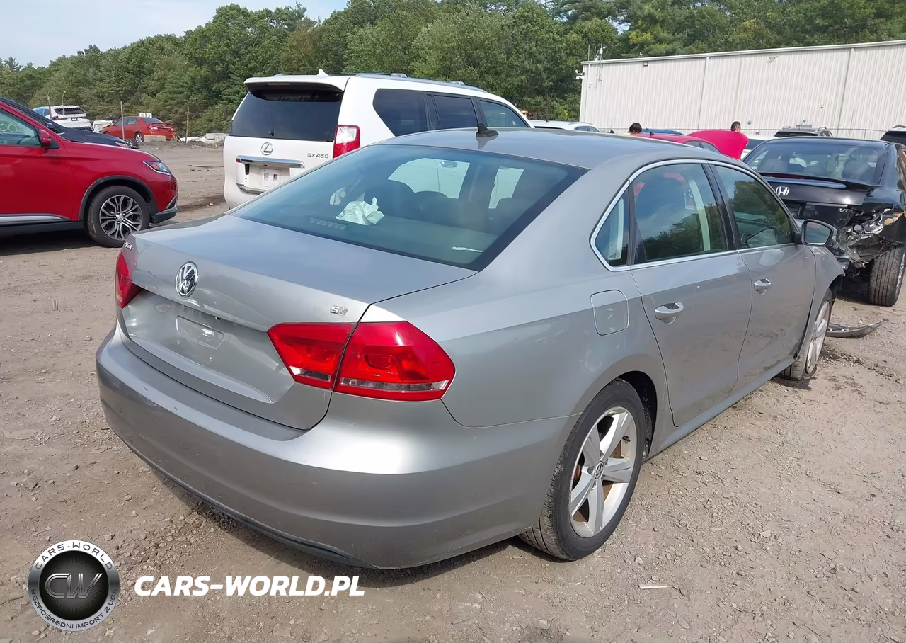 2013 Volkswagen Passat 2.5L Se VIN:1VWBP7A3XDC045700 - 4