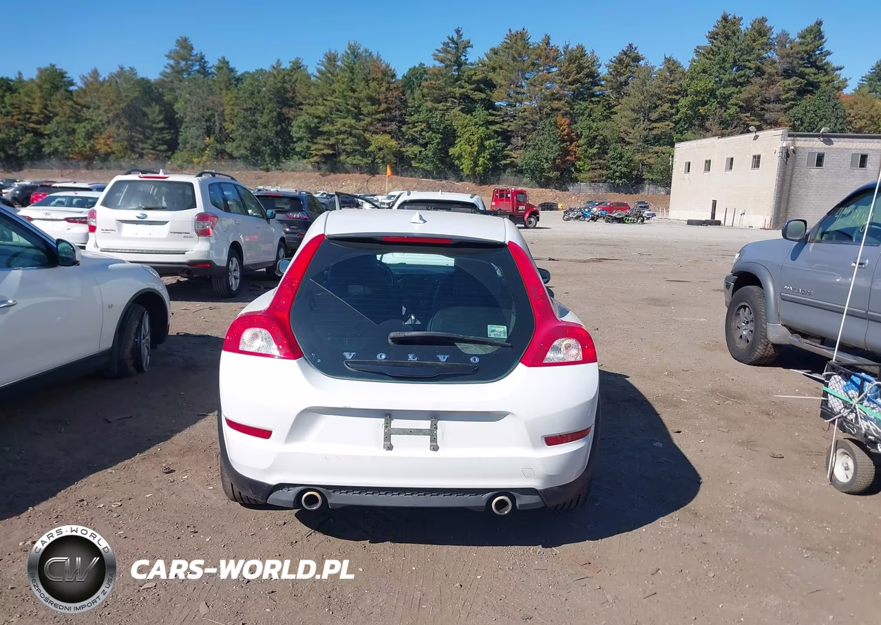 2013 Volvo C30 T5-T5 Platinum-T5 Premier-T5 Premier Plus-T5 R-Design-T5 R-Design Platinum-T5 R-Design Premier VIN:YV1672MK7D2309126 - 17