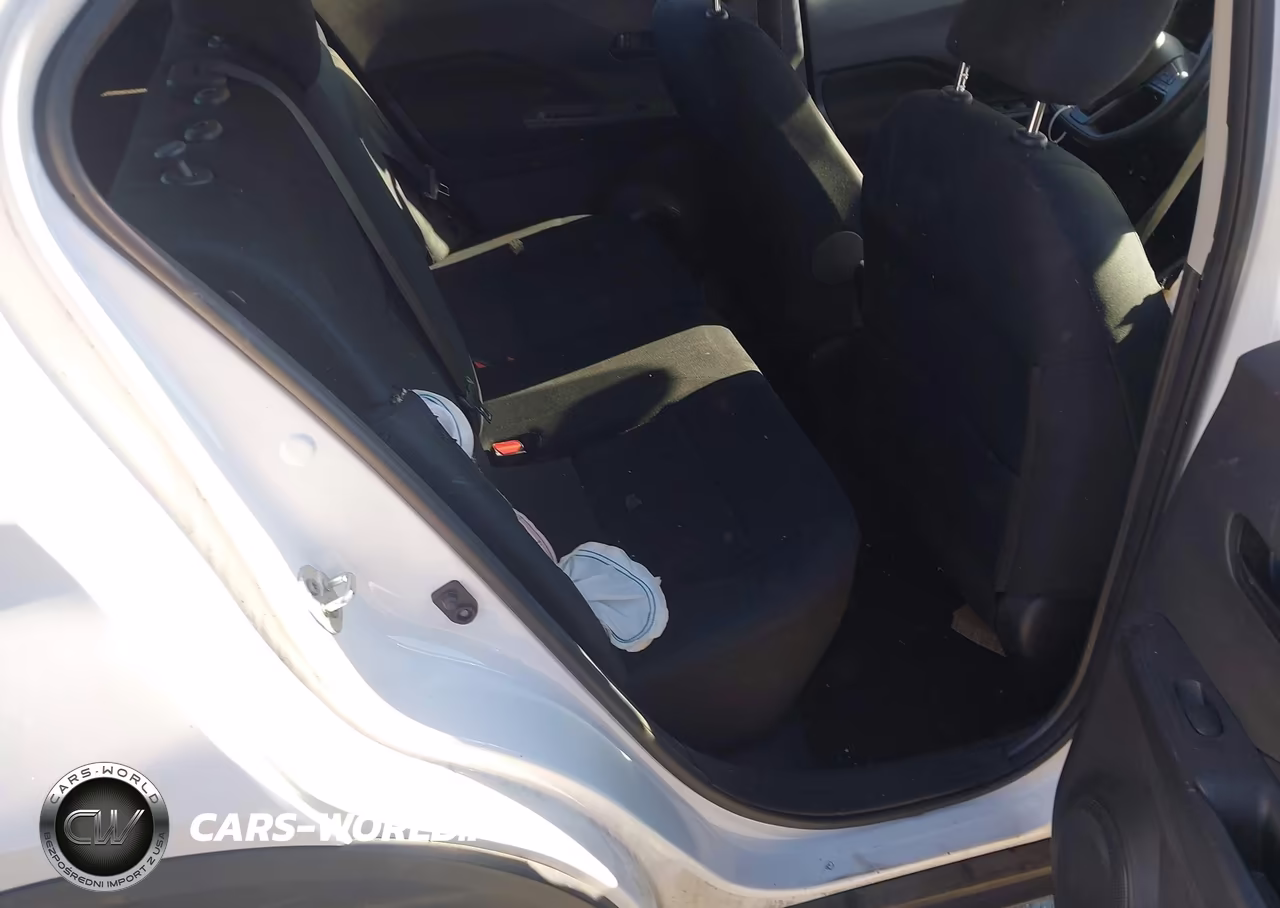 2024 Nissan Kicks S Xtronic Cvt VIN:3N1CP5BV7RL557571 - 8
