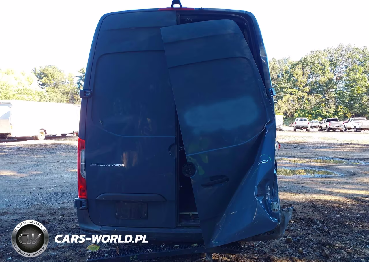 2019 Mercedes-Benz Sprinter 2500 High Roof V6 VIN:WD4PF1CDXKP126352 - 17