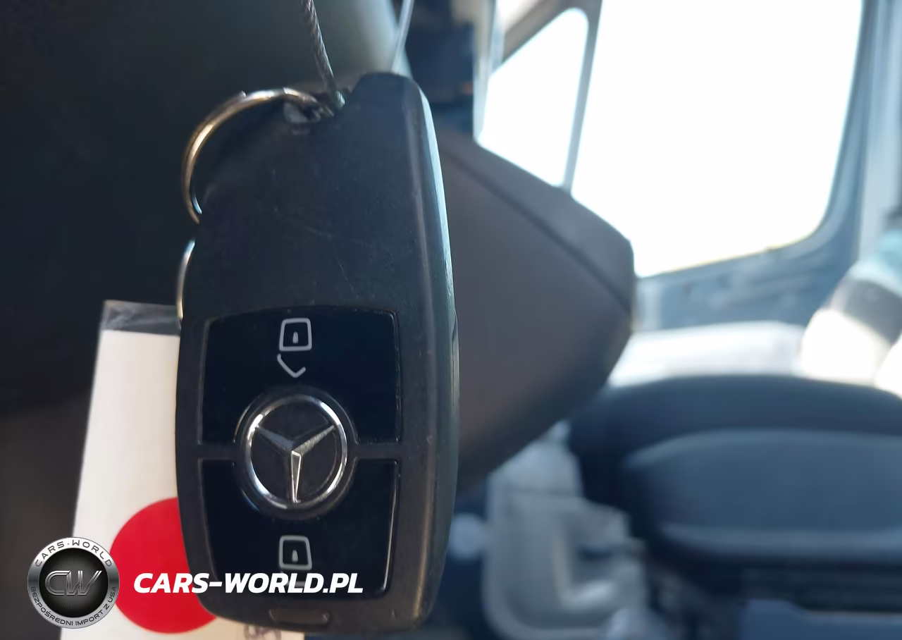 2019 Mercedes-Benz Sprinter 2500 High Roof V6 VIN:WD4PF1CD8KP141688 - 11