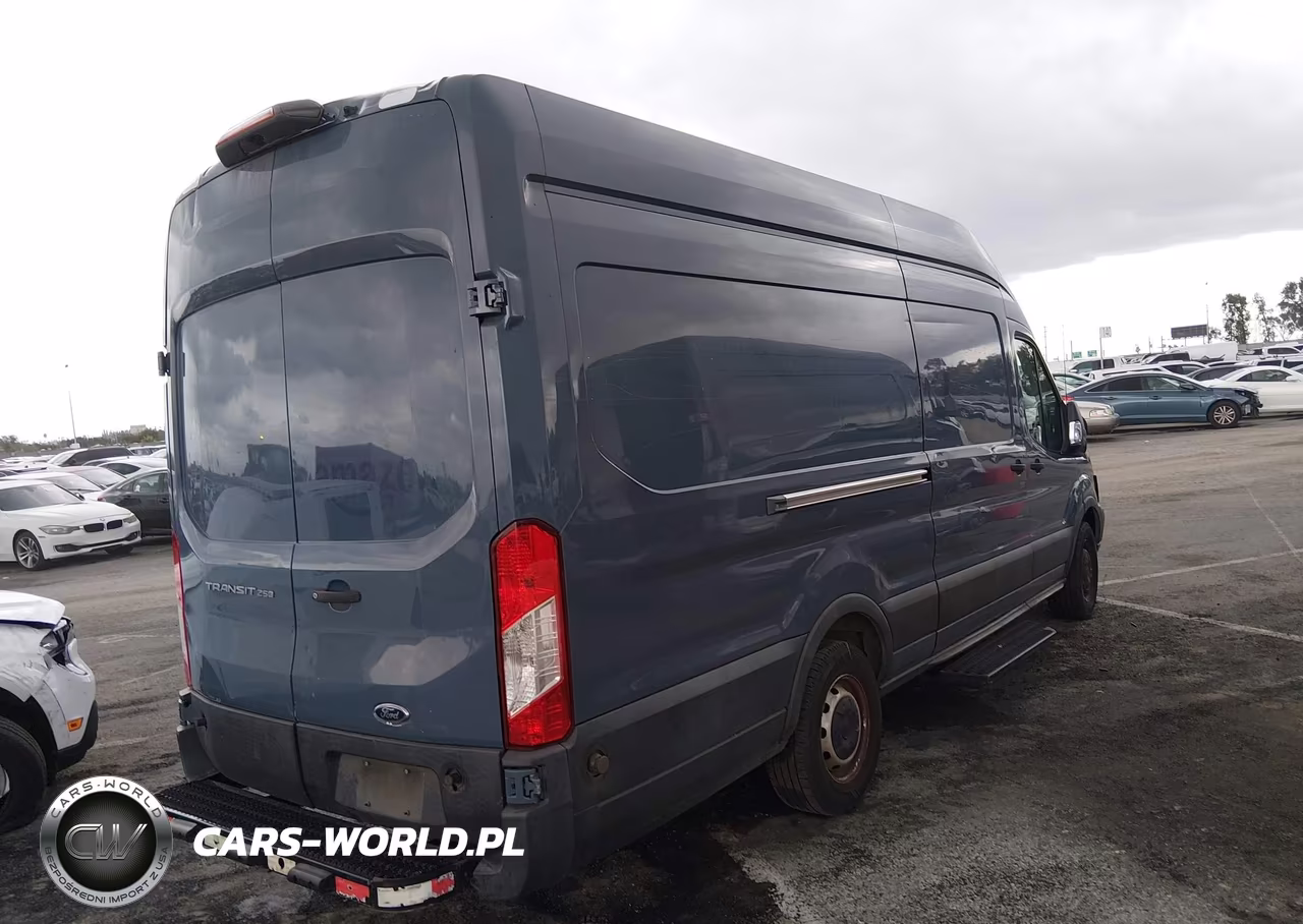 2019 Ford Transit-250 VIN:1FTYR3XM7KKB73668 - 4