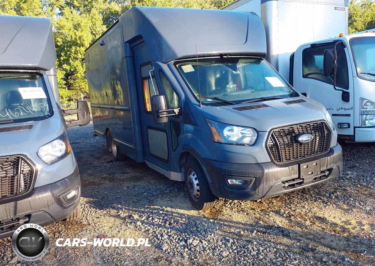 2022 Ford Transit-350 Cutaway