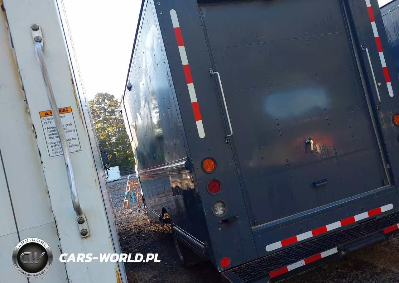 2022 Ford Transit-350 Cutaway VIN:1FDDF6P83NKA46167 - 16