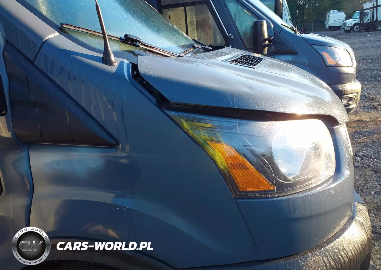 2022 Ford Transit-350 Cutaway VIN:1FDDF6P85NKA46140 - 11