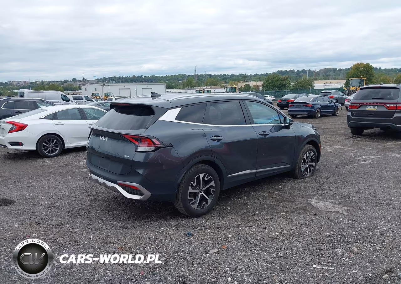 2023 Kia Sportage Hybrid Ex VIN:KNDPVCAGXP7057854 - 4