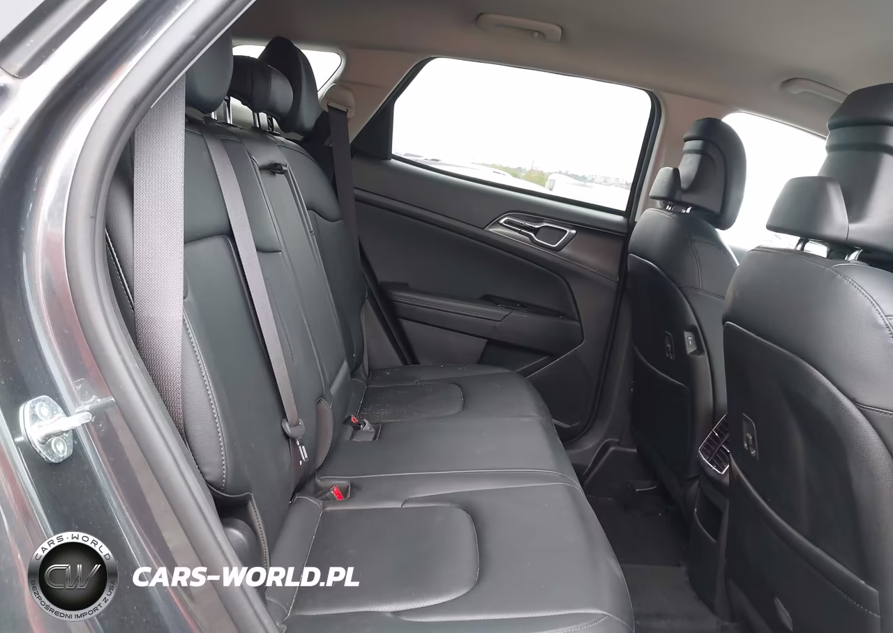2023 Kia Sportage Hybrid Ex VIN:KNDPVCAGXP7057854 - 8