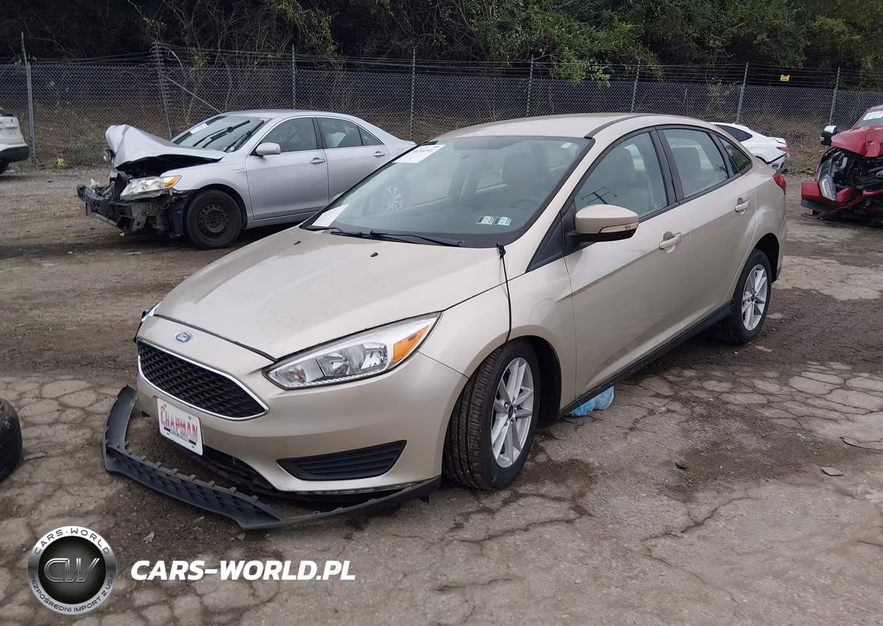 2017 Ford Focus Se VIN:1FADP3F27HL251024 - 2
