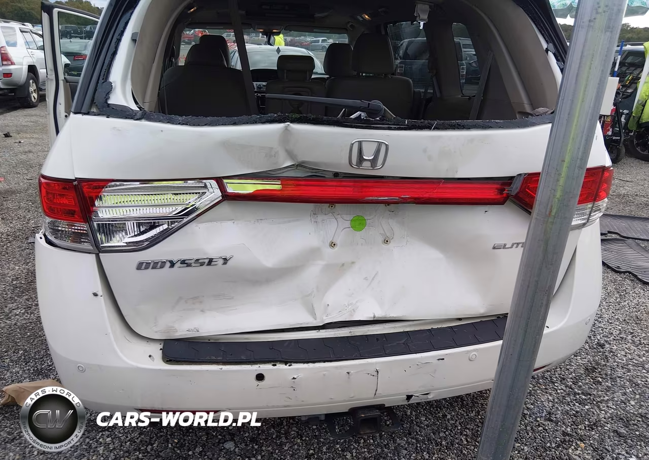2015 Honda Odyssey Touring-Touring Elite VIN:5FNRL5H97FB047048 - 6