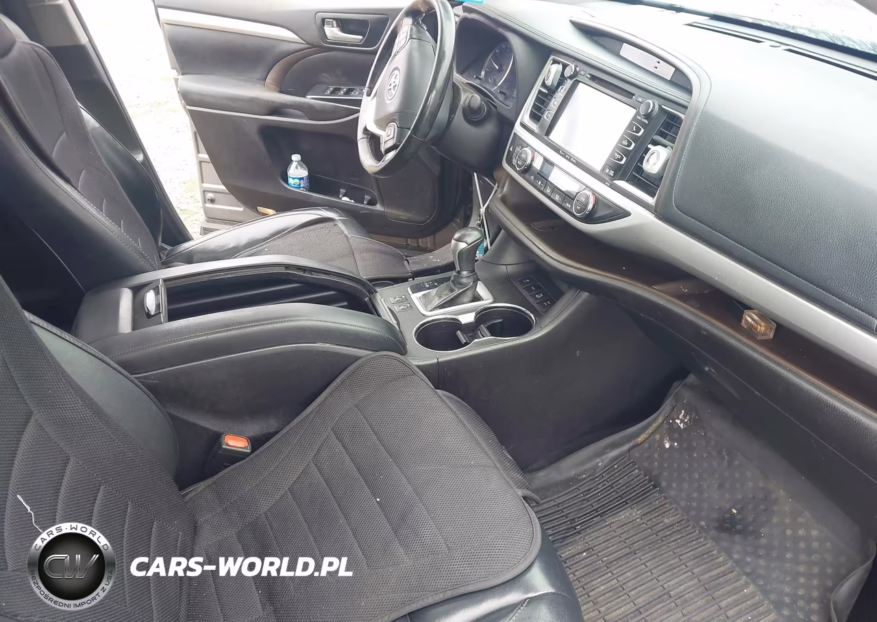 2017 Toyota Highlander Xle VIN:5TDJZRFH6HS465533 - 5