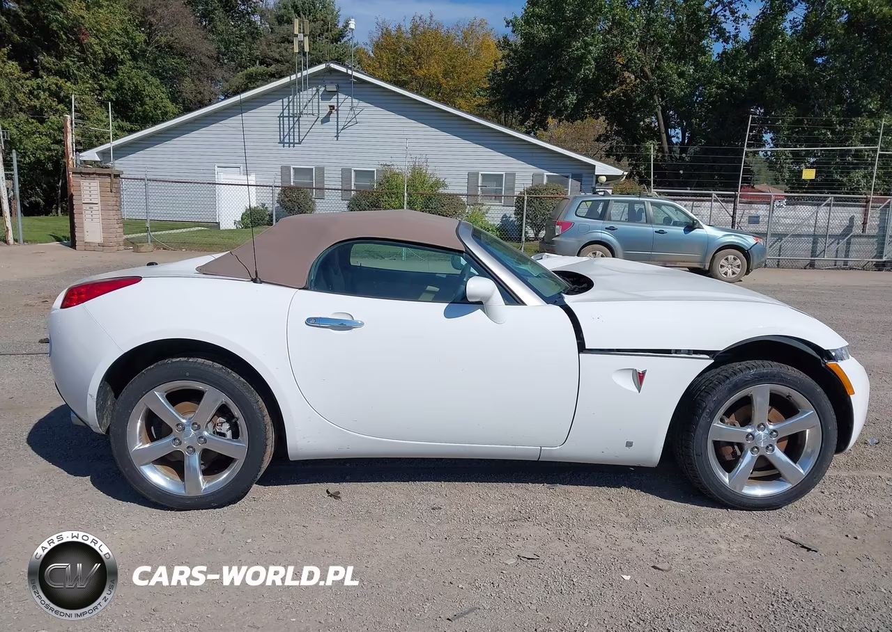 2007 Pontiac Solstice VIN:1G2MB35B17Y115746 - 13