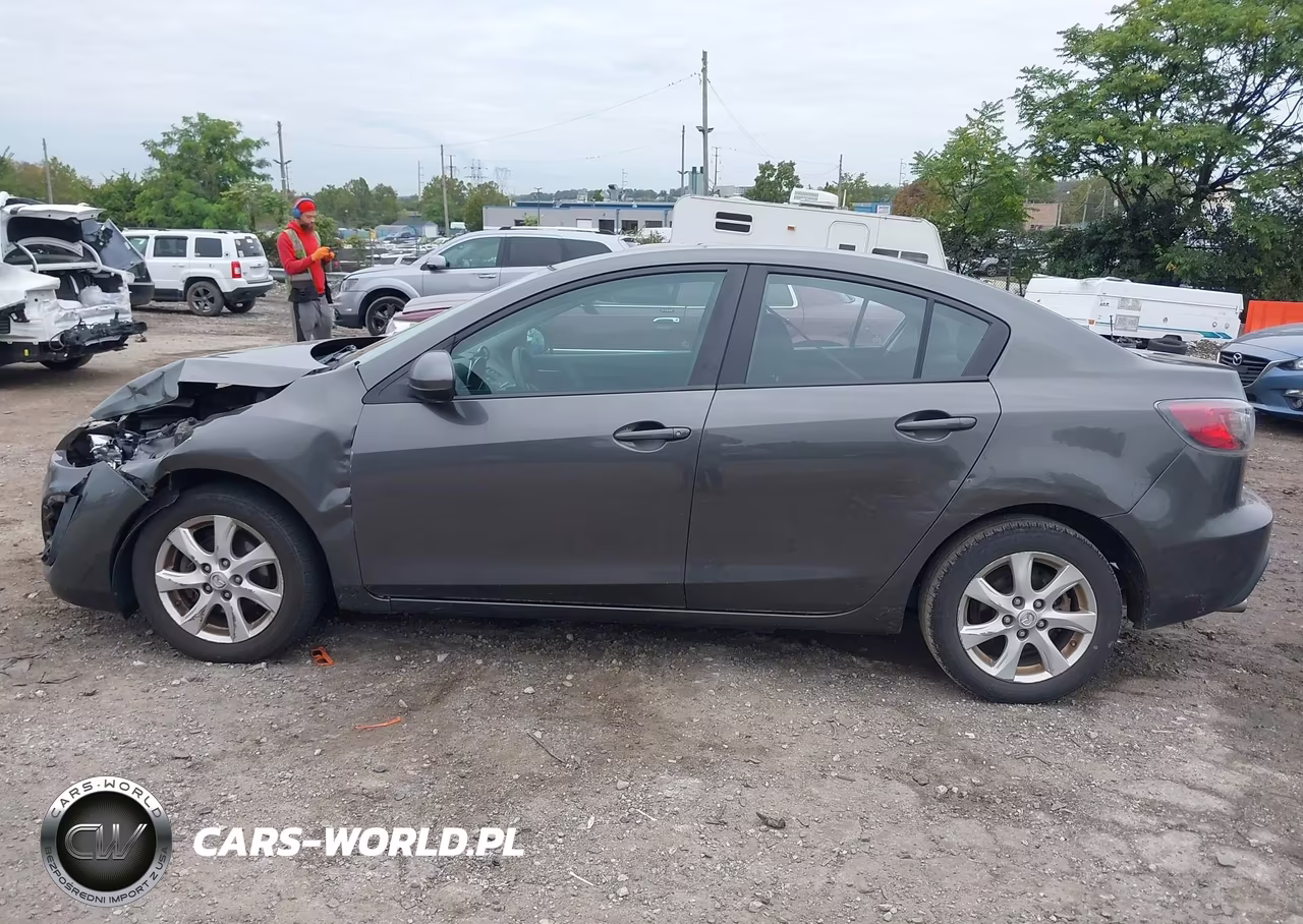 2011 Mazda Mazda3 I Touring VIN:JM1BL1VG3B1421834 - 13