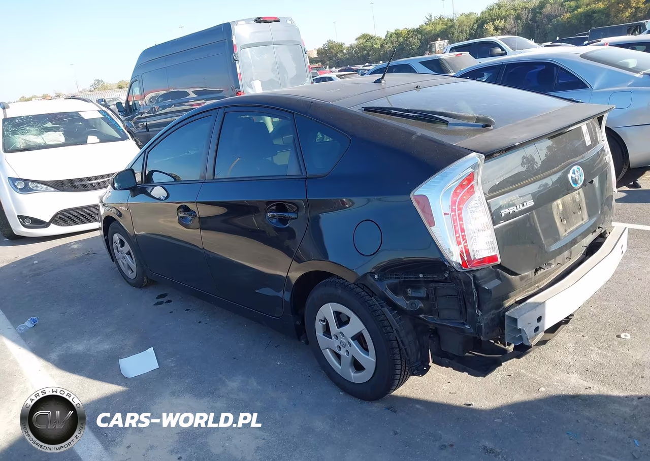 2014 Toyota Prius Two VIN:JTDKN3DU2E1741308 - 3