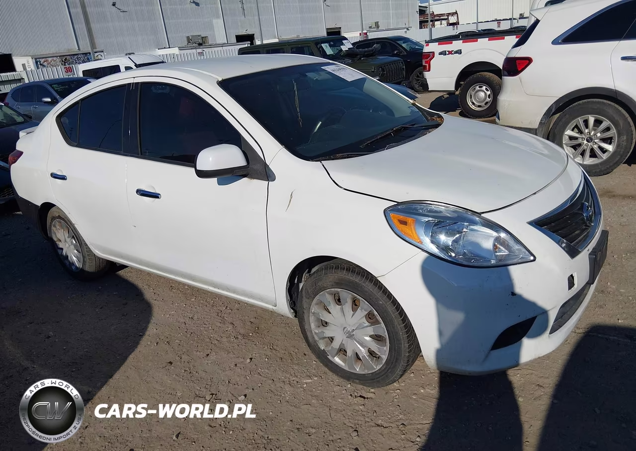 2014 Nissan Versa 1.6 Sv