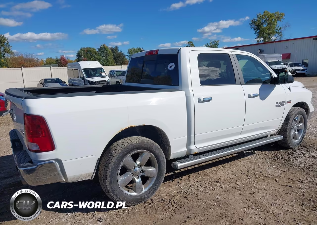 2018 Ram 1500 Big Horn 4X4 5'7 Box VIN:1C6RR7LTXJS206631 - 4