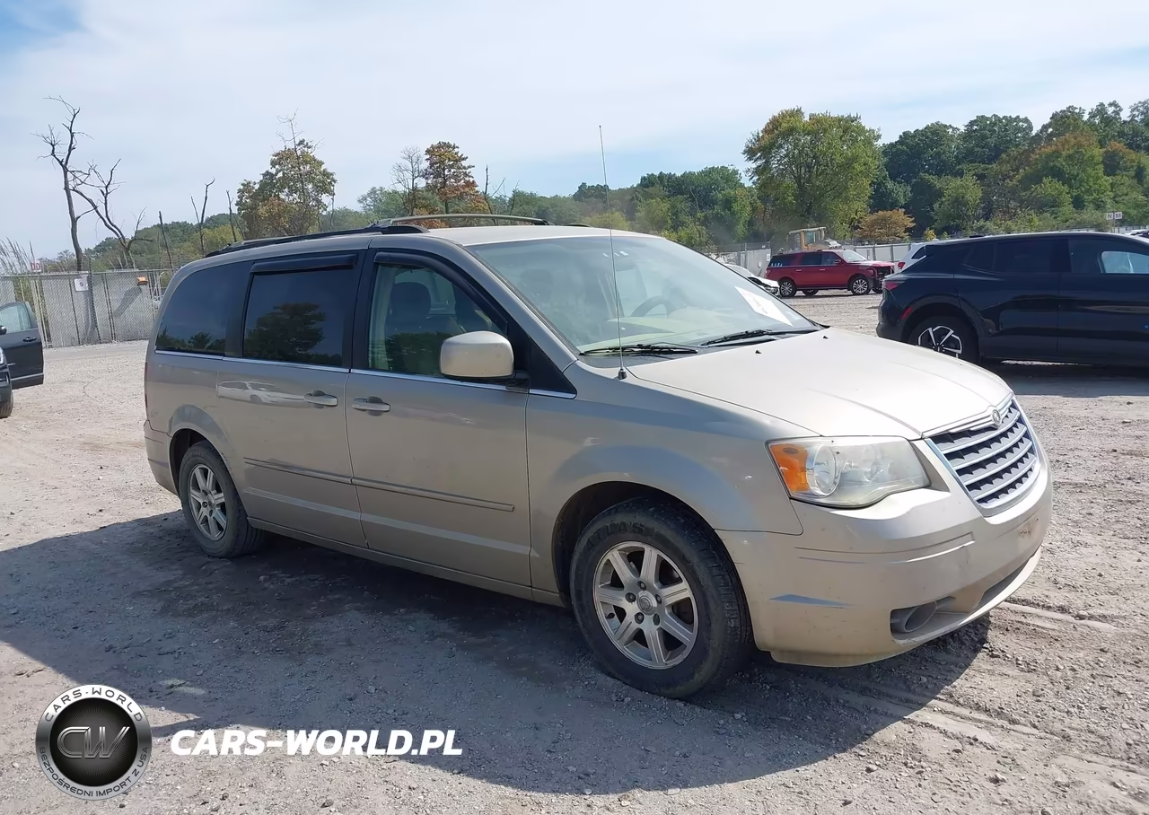 2008 Chrysler Town & Country Touring – zdjęcie 1 z 16