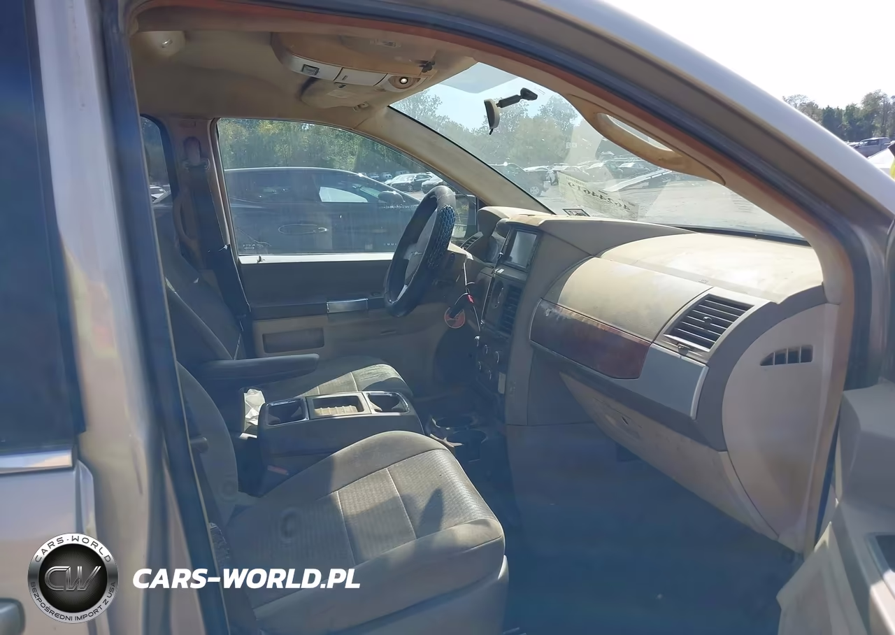 2008 Chrysler Town & Country Touring VIN:2A8HR54P58R148250 - 5