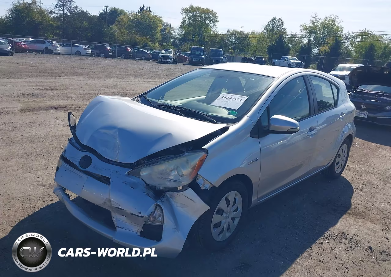 2012 Toyota Prius C Three VIN:JTDKDTB31C1007320 - 2