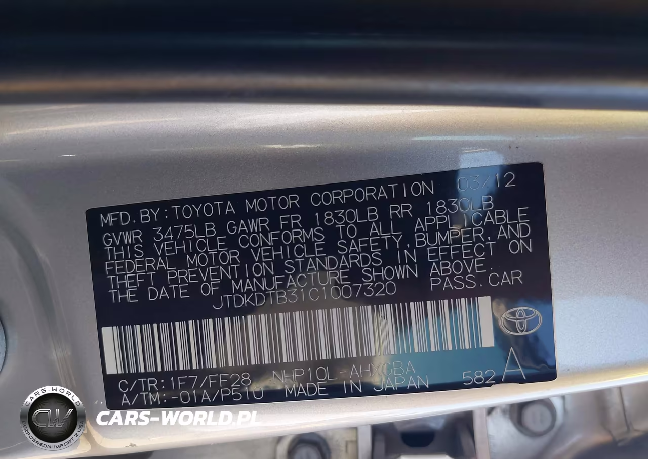 2012 Toyota Prius C Three VIN:JTDKDTB31C1007320 - 9