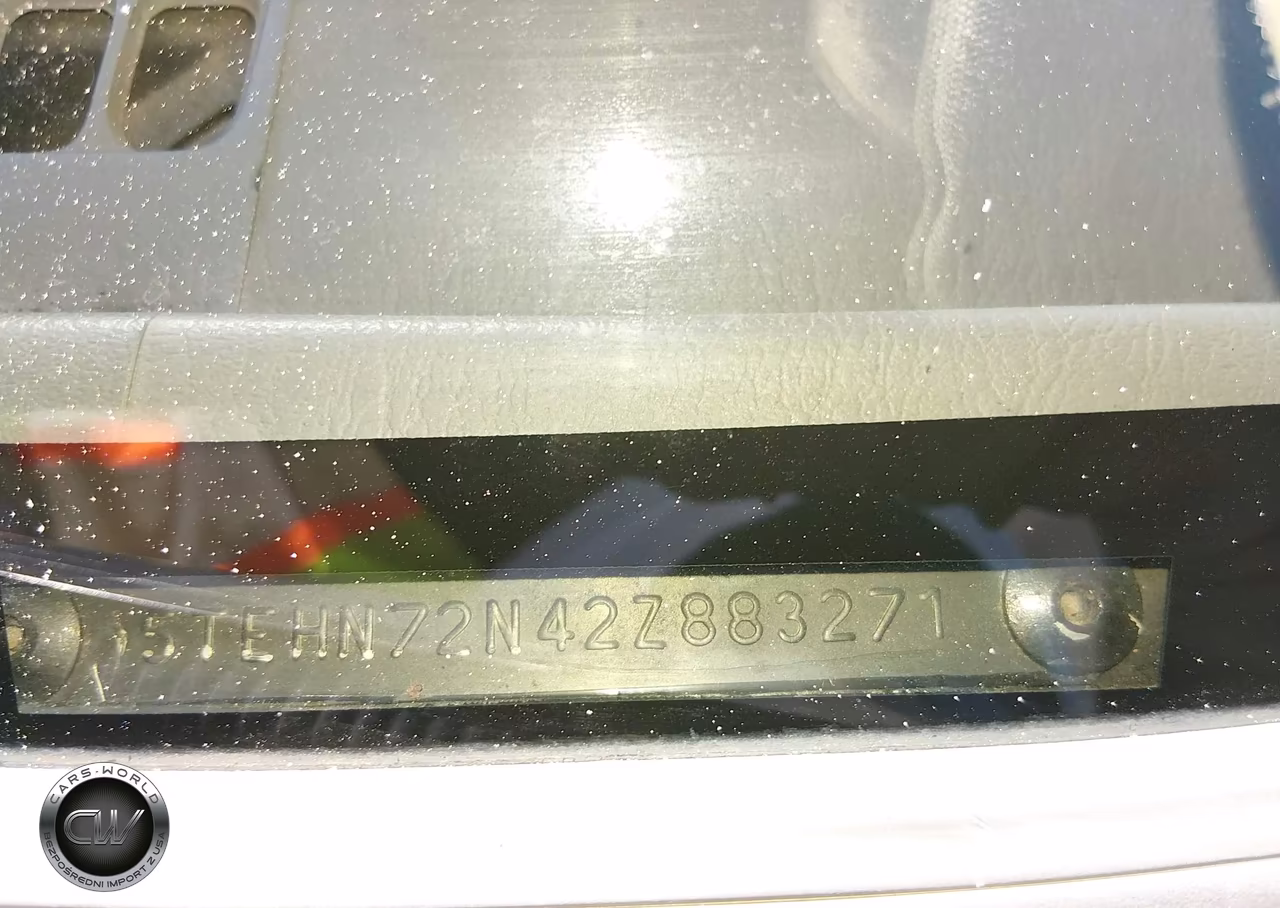 2002 Toyota Tacoma Base V6 VIN:5TEHN72N42Z883271 - 9