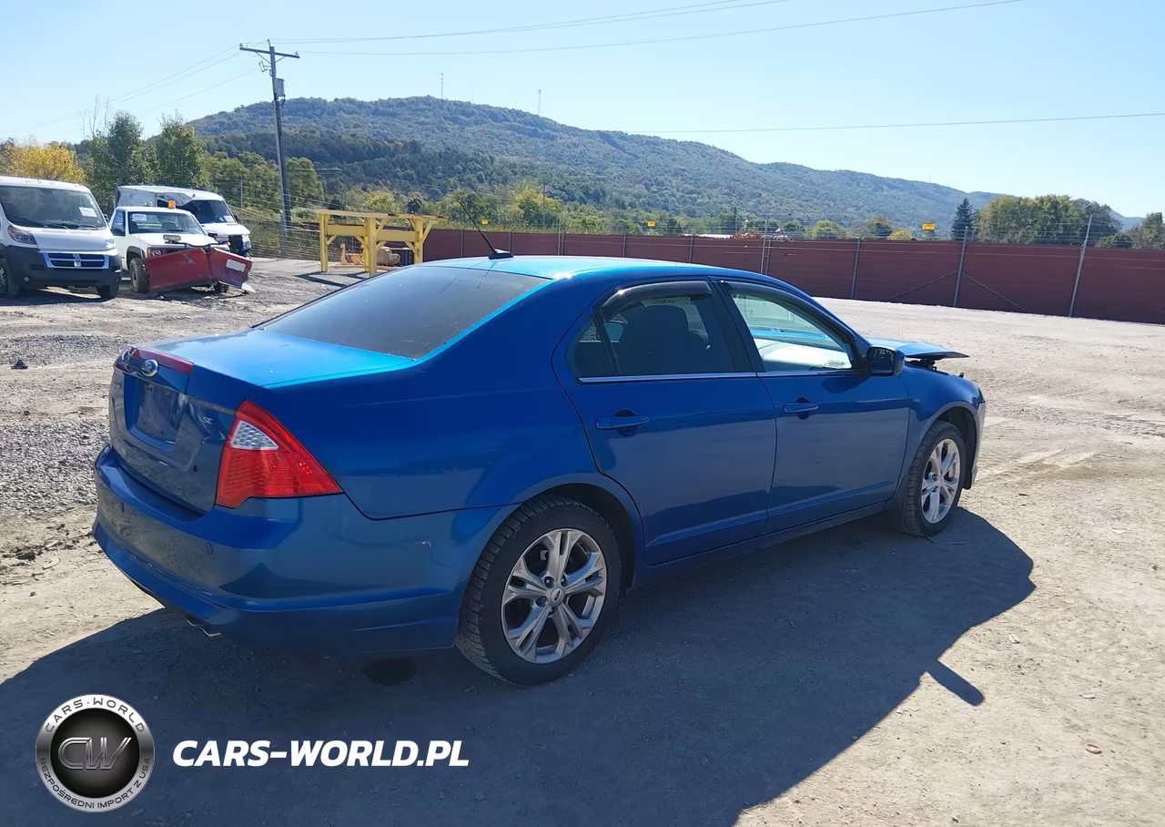 2012 Ford Fusion Se VIN:3FAHP0HA9CR294066 - 4