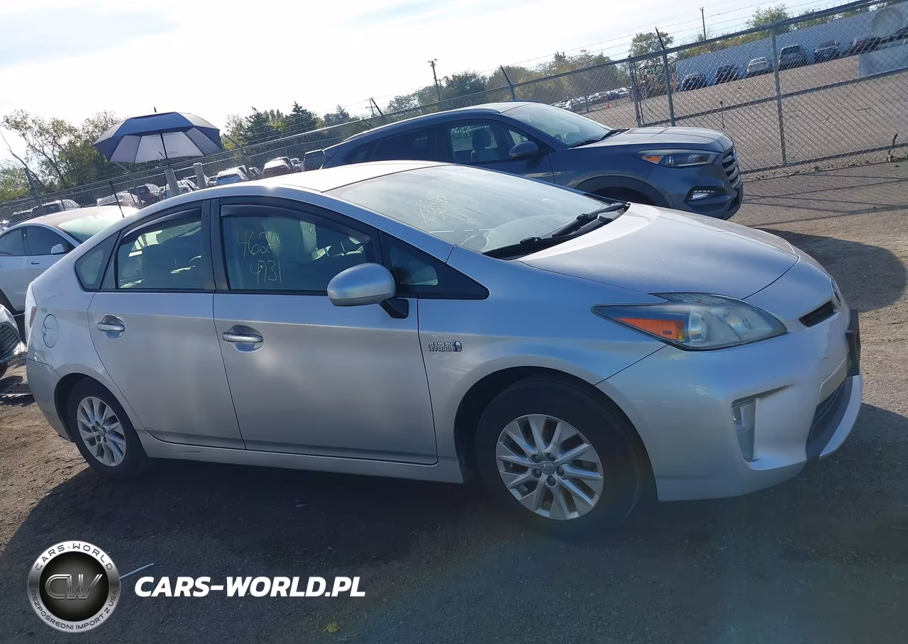 2014 Toyota Prius Plug-In VIN:JTDKN3DPXE3055564 - 13