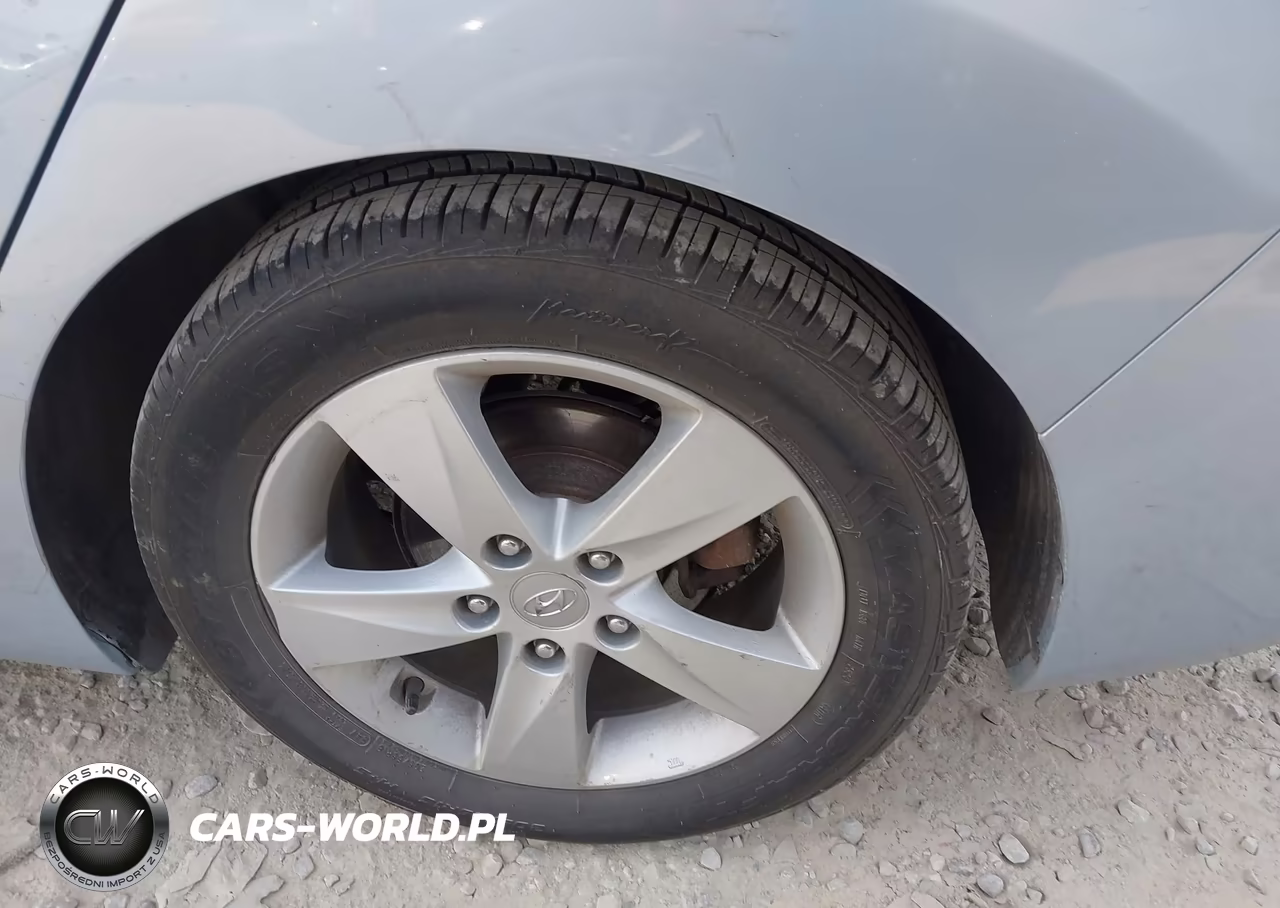 2013 Hyundai Elantra Gls VIN:KMHDH4AE9DU719530 - 16