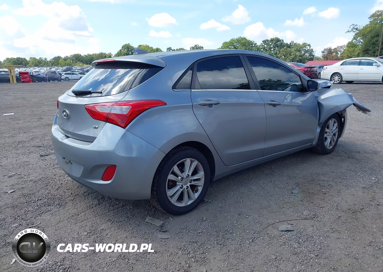 2013 Hyundai Elantra Gt VIN:KMHD35LE8DU093633 - 4