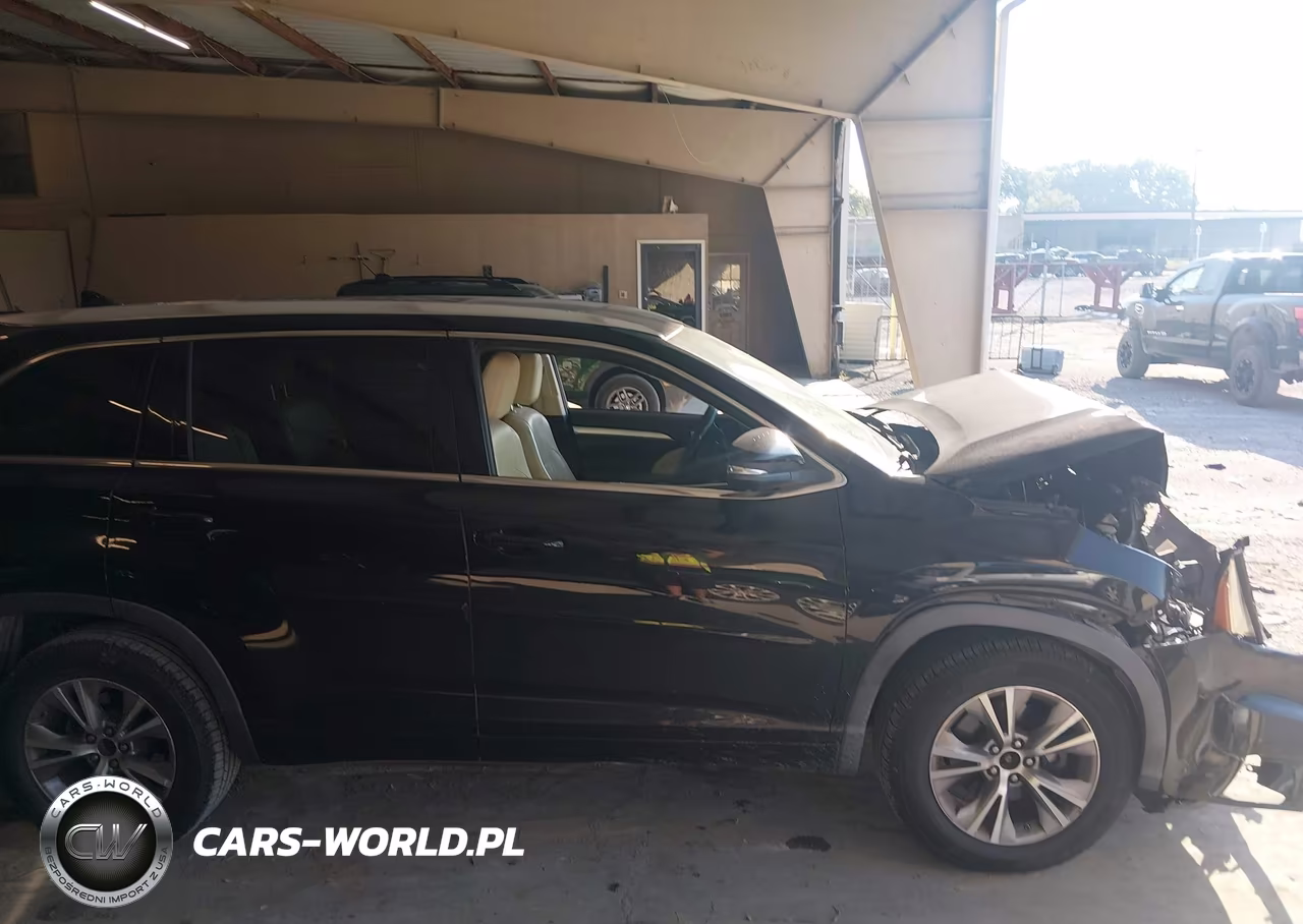 2015 Toyota Highlander Xle V6 VIN:5TDKKRFH5FS065047 - 13