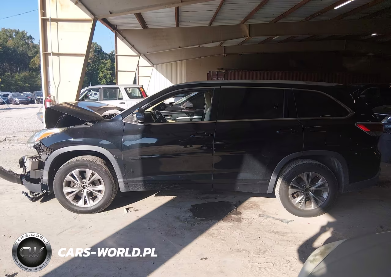2015 Toyota Highlander Xle V6 VIN:5TDKKRFH5FS065047 - 14