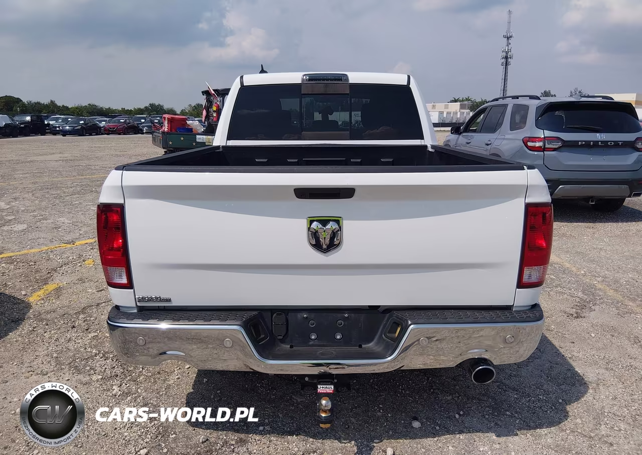 2019 Ram 1500 Classic Big Horn 4X2 6'4 Box VIN:1C6RR6TT2KS613077 - 16