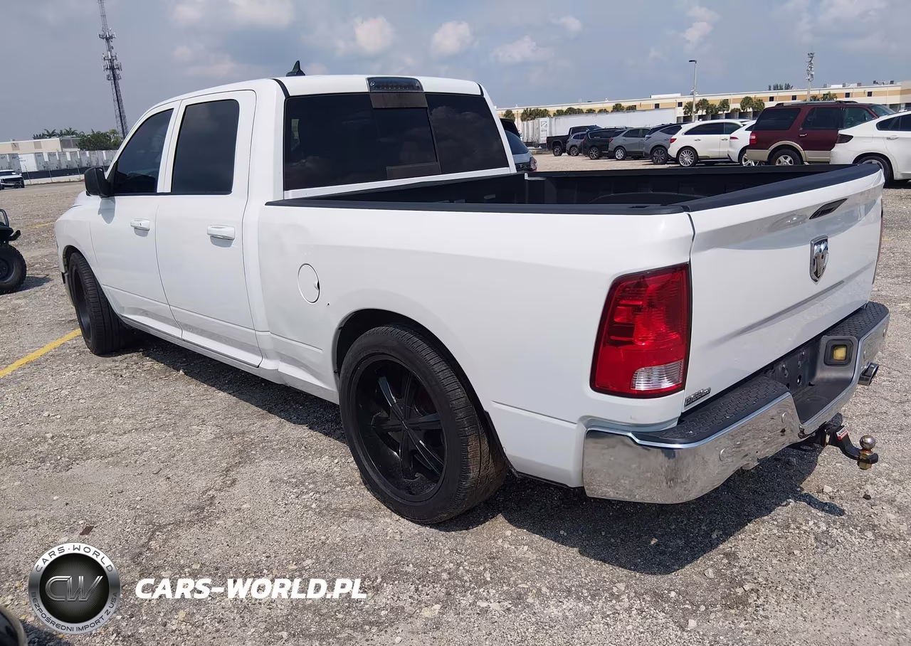 2019 Ram 1500 Classic Big Horn 4X2 6'4 Box VIN:1C6RR6TT2KS613077 - 3