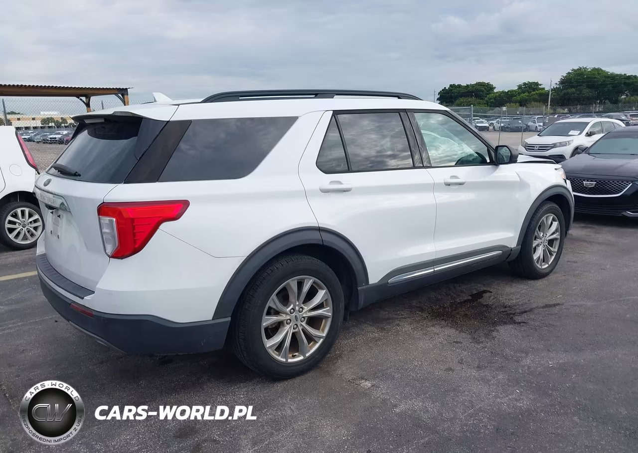 2020 Ford Explorer Xlt VIN:1FMSK7DH7LGC96976 - 4