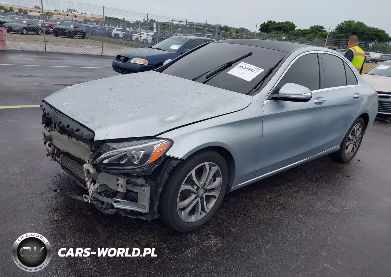 2015 Mercedes-Benz C 300 VIN:55SWF4JB4FU043037 - 2
