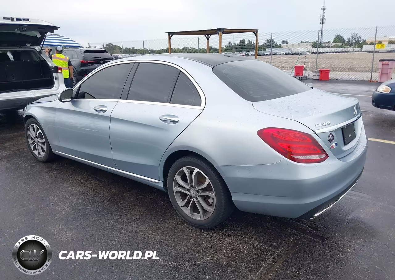 2015 Mercedes-Benz C 300 VIN:55SWF4JB4FU043037 - 3