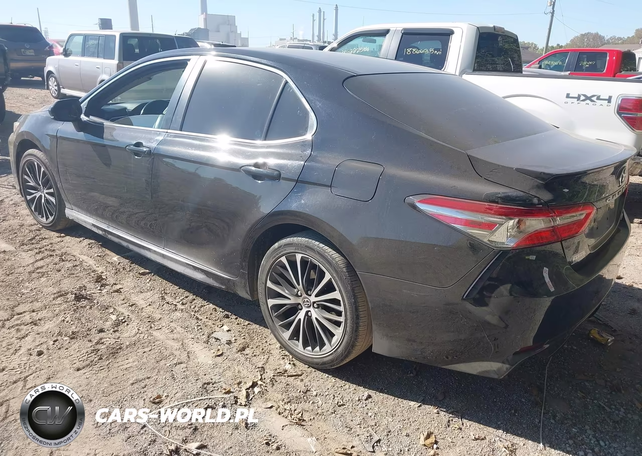 2018 Toyota Camry Se VIN:4T1B11HK7JU672046 - 3