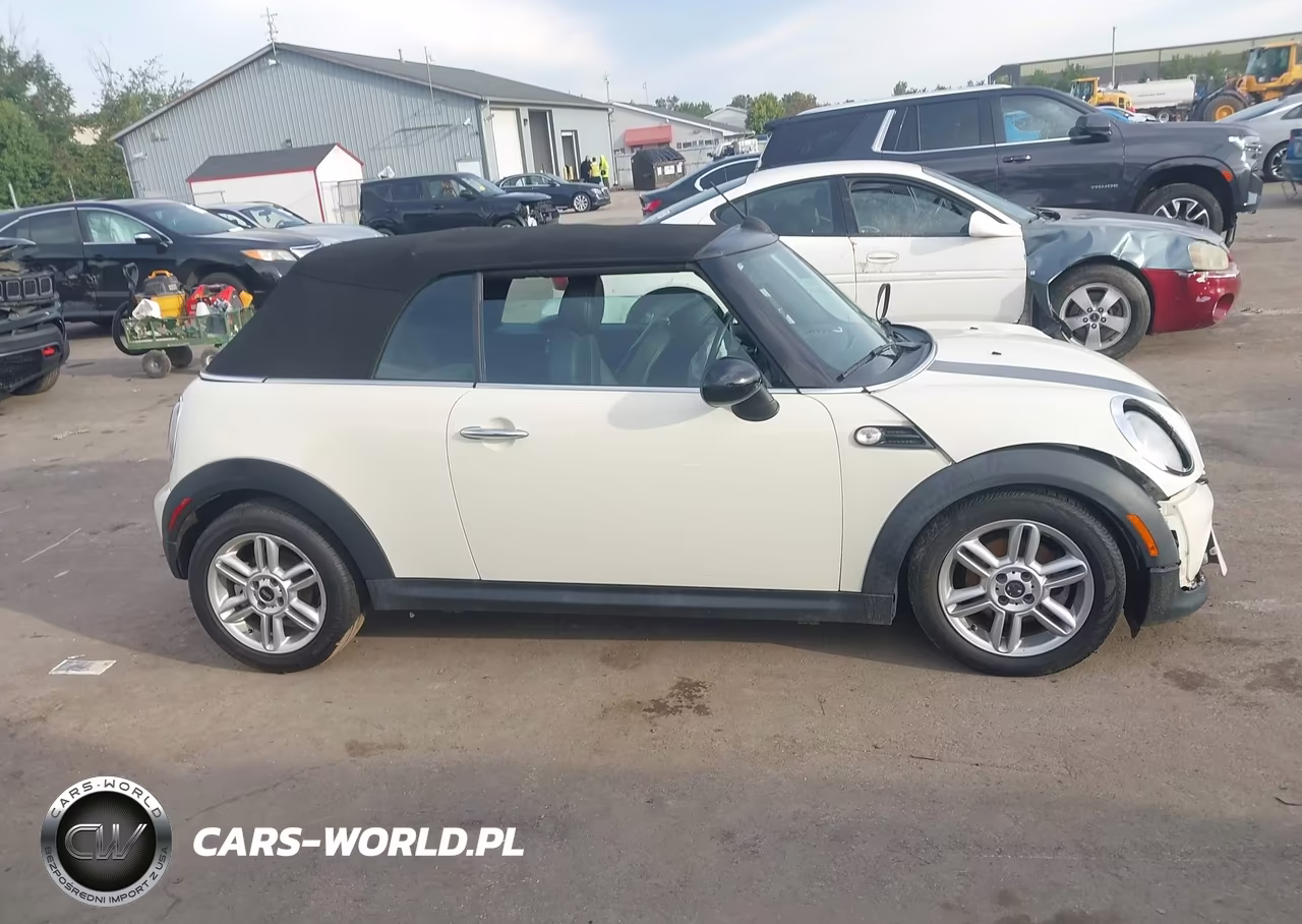 2015 Mini Convertible Cooper VIN:WMWZN3C53FT862862 - 14