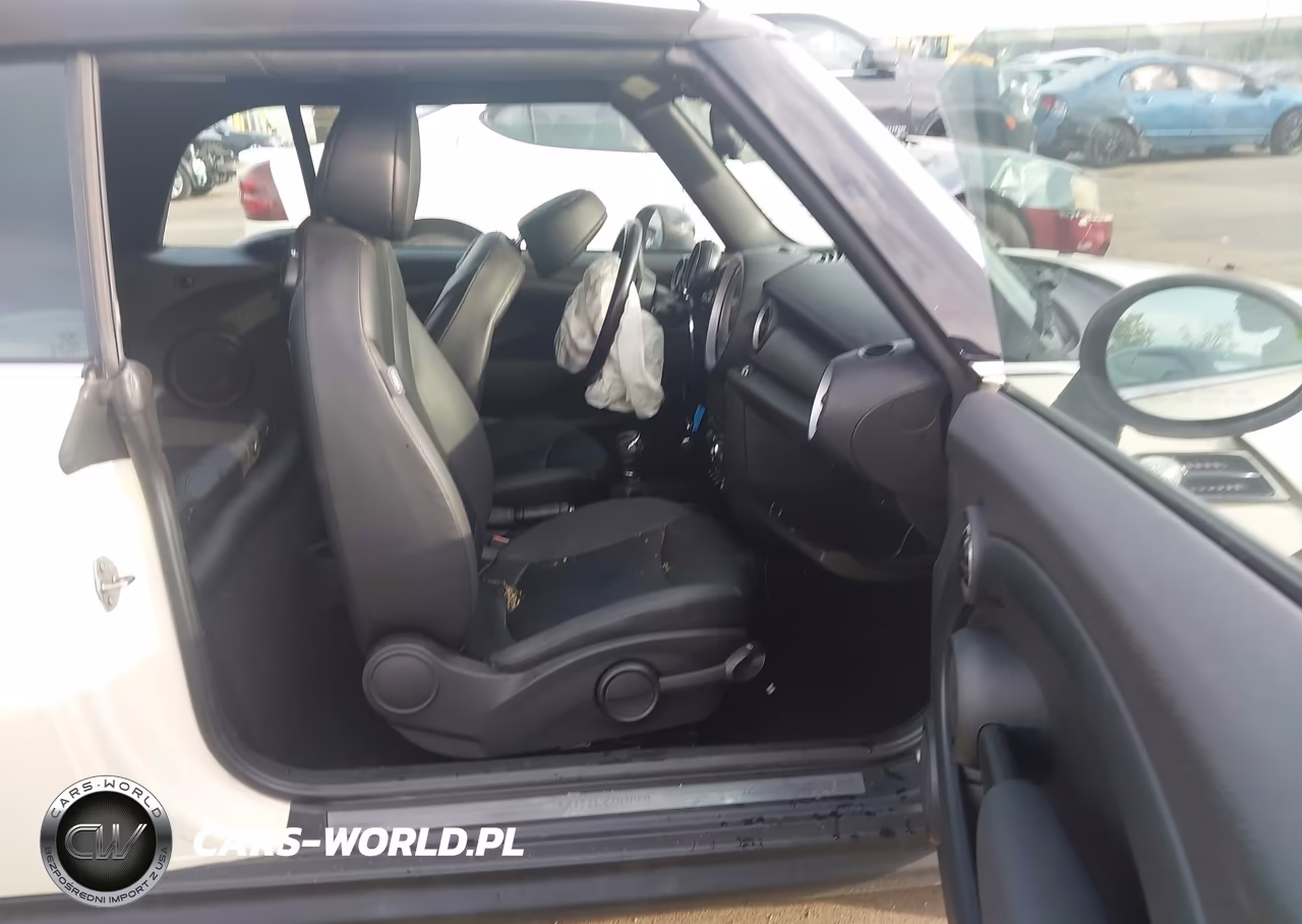2015 Mini Convertible Cooper VIN:WMWZN3C53FT862862 - 5