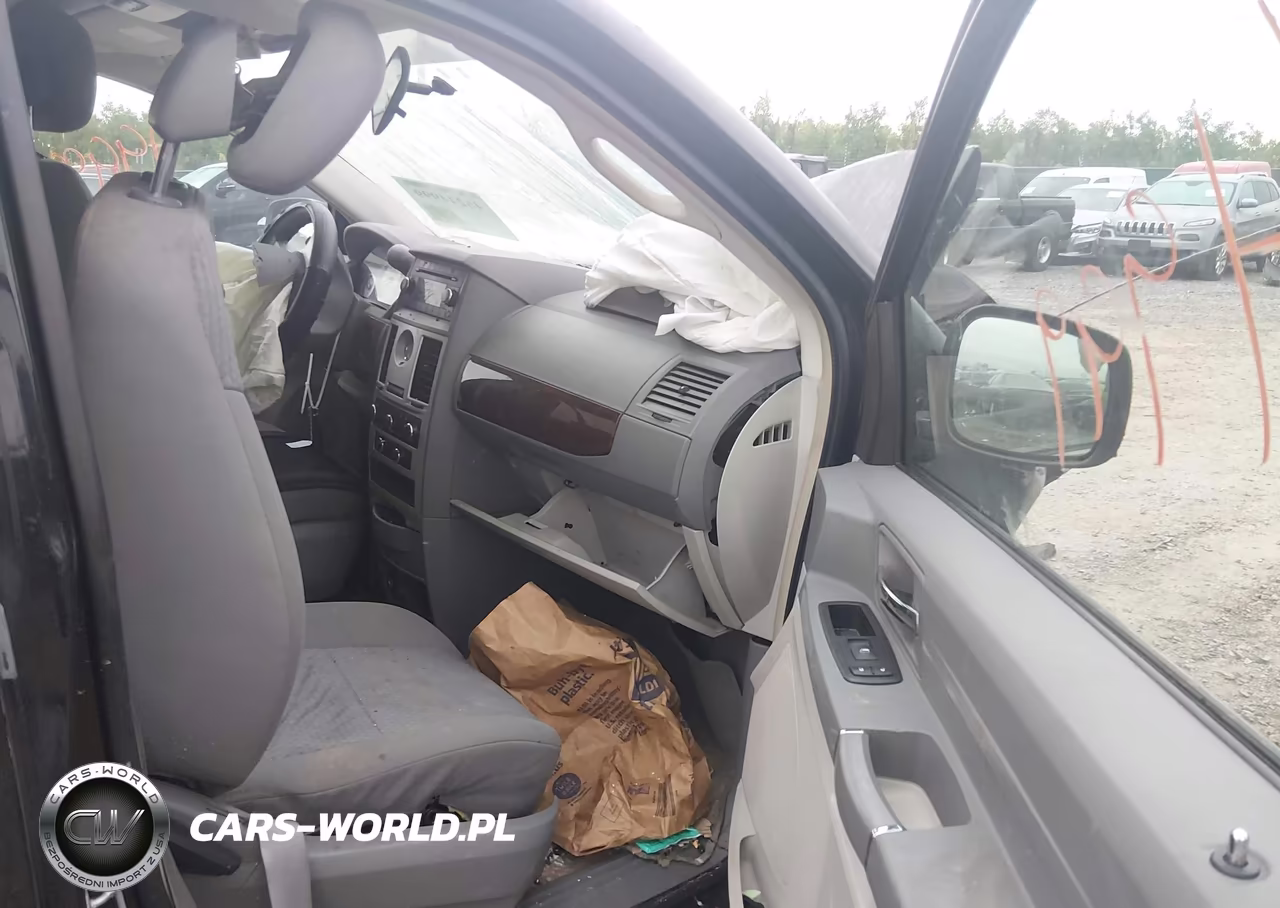 2010 Chrysler Town & Country Lx VIN:2A4RR4DEXAR281428 - 5