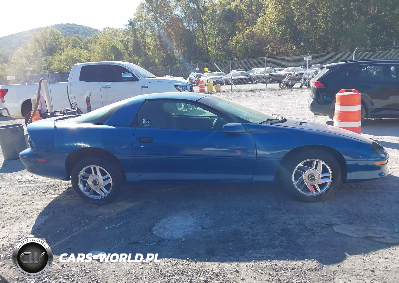 1996 Chevrolet Camaro Rs VIN:2G1FP22K7T2121250 - 13