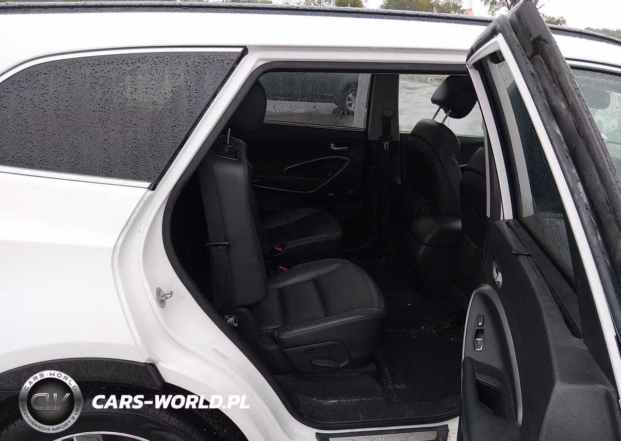 2016 Hyundai Santa Fe Limited VIN:KM8SR4HF5GU132989 - 8