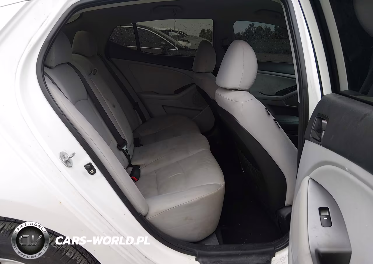 2015 Kia Optima Lx VIN:KNAGM4A75F5584474 - 8