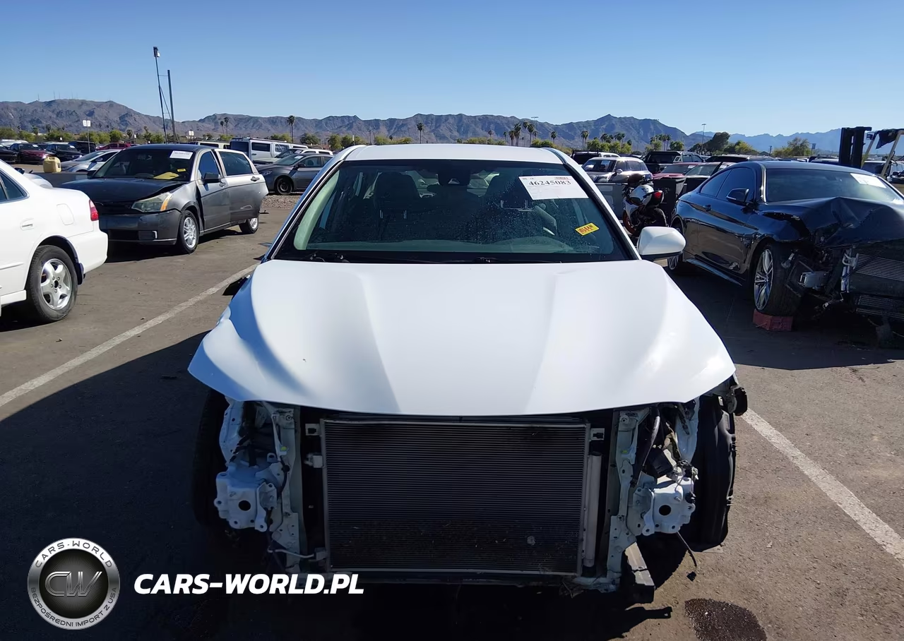 2019 Toyota Camry Le VIN:4T1B11HKXKU773616 - 13