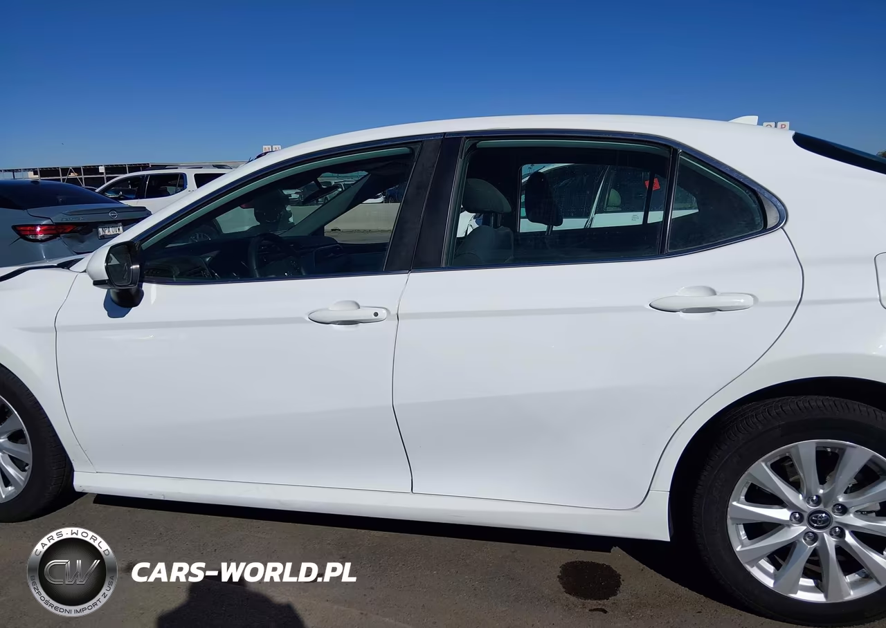 2019 Toyota Camry Le VIN:4T1B11HKXKU773616 - 15